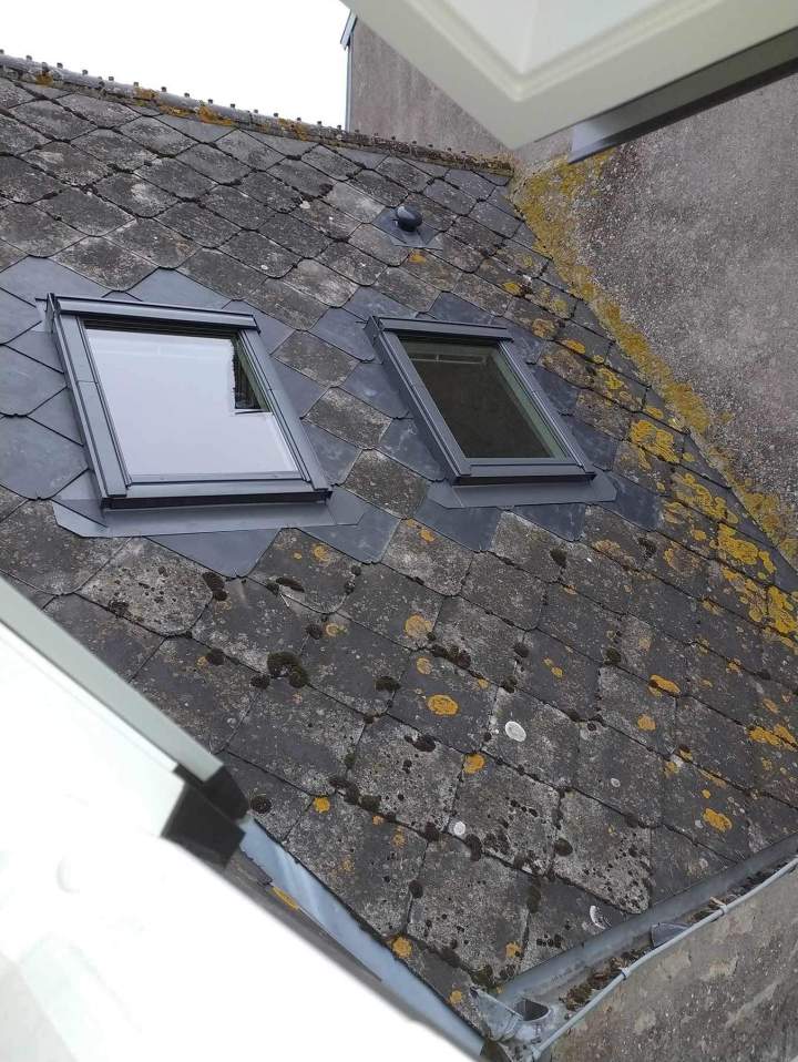 Pose de fenêtres de toit VELUX Montebourg